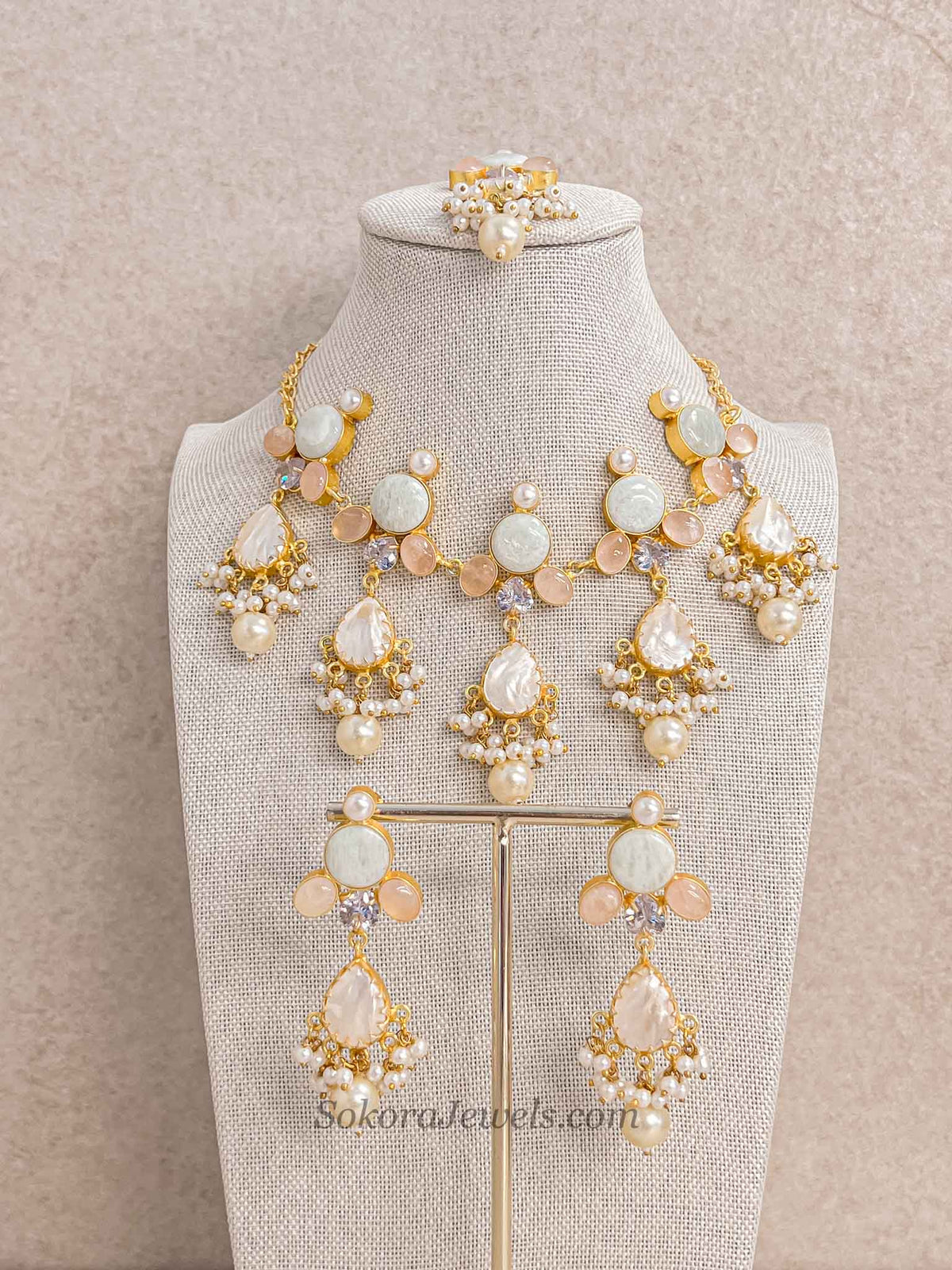 Peach and Pale Mint Mother of Pearl Necklace Set
