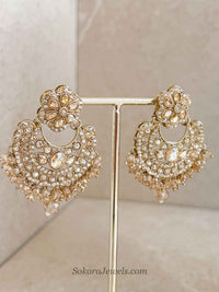 Layered Golden Necklace Set