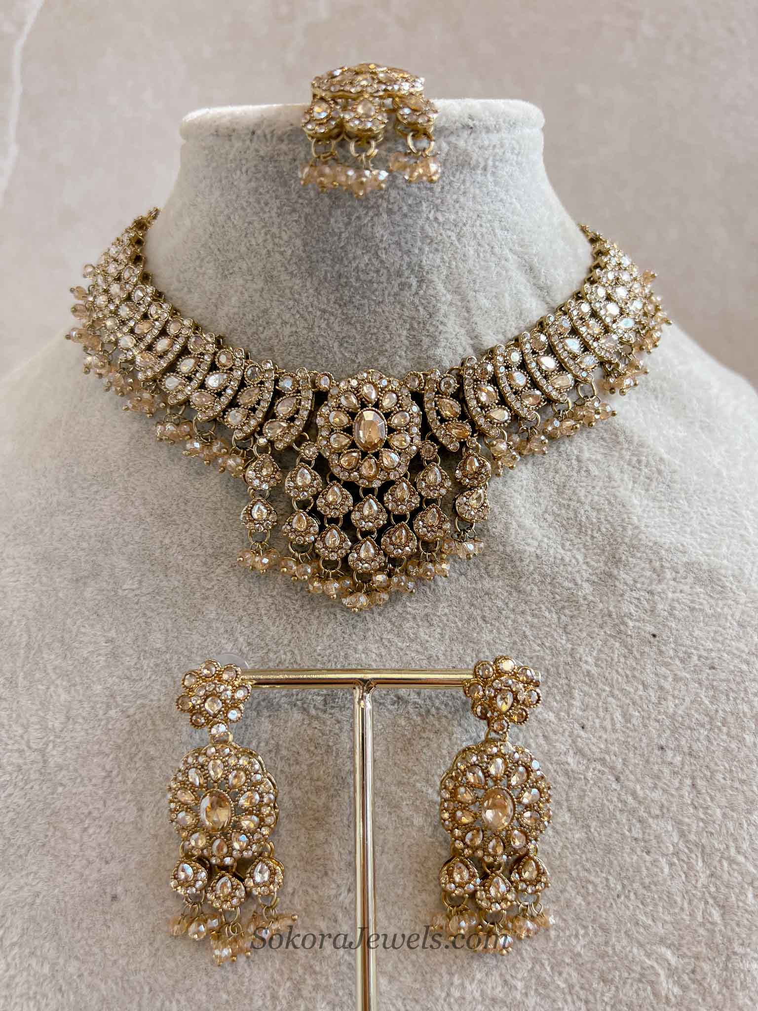 Champagne Necklace set
