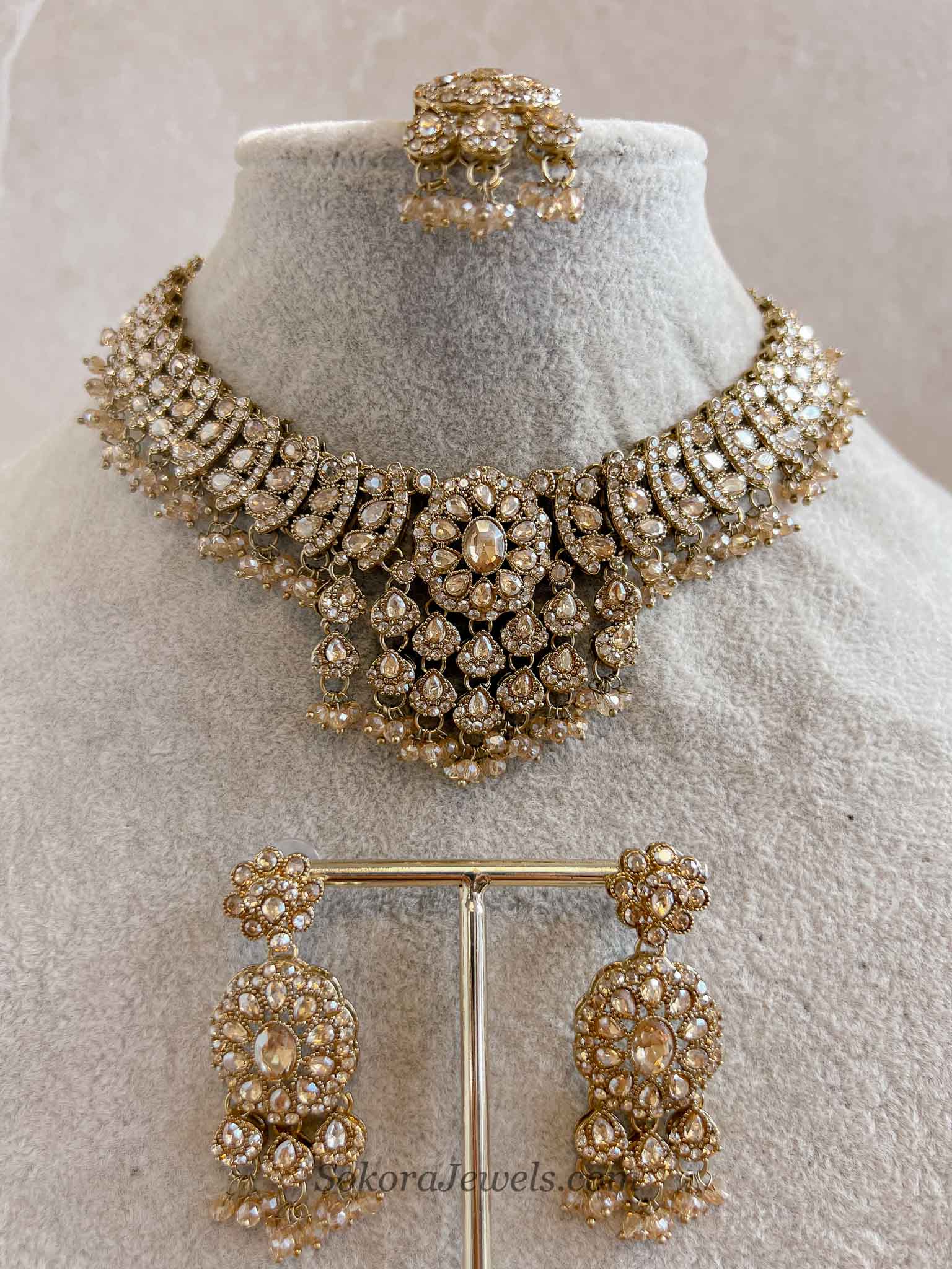 Champagne Necklace set