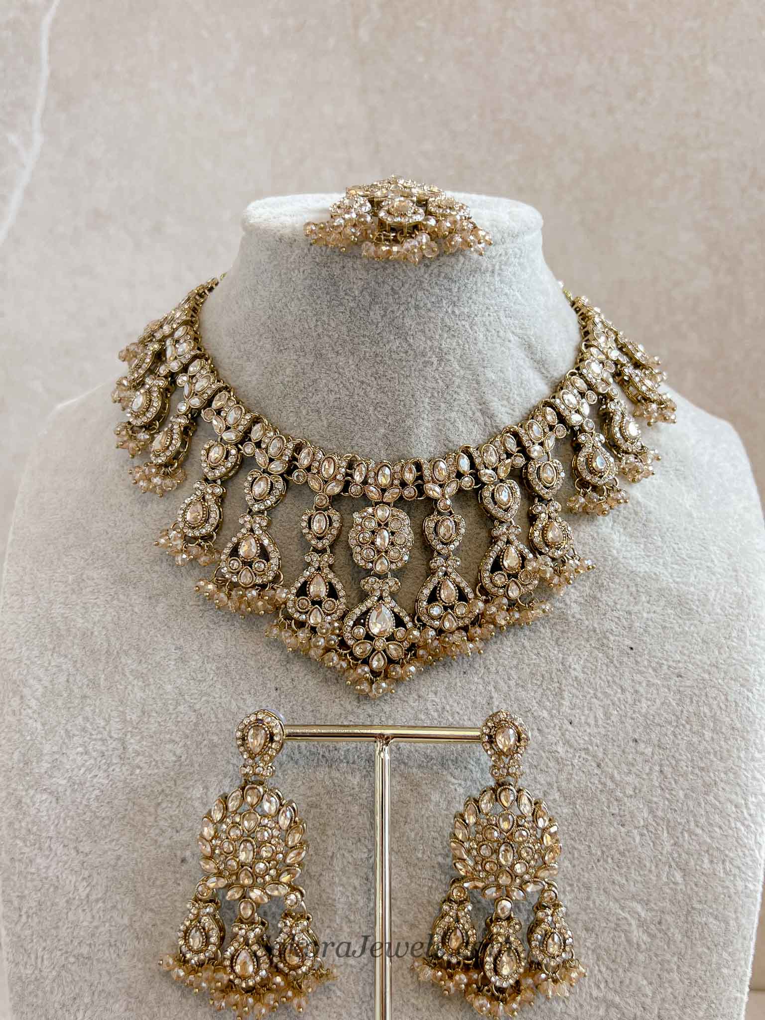 Champagne Necklace set
