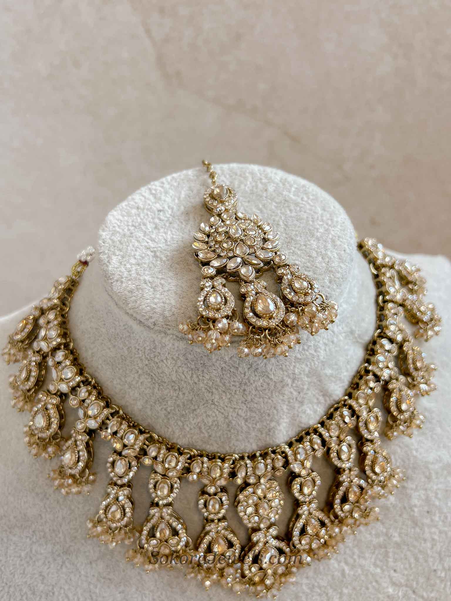 Champagne Necklace set