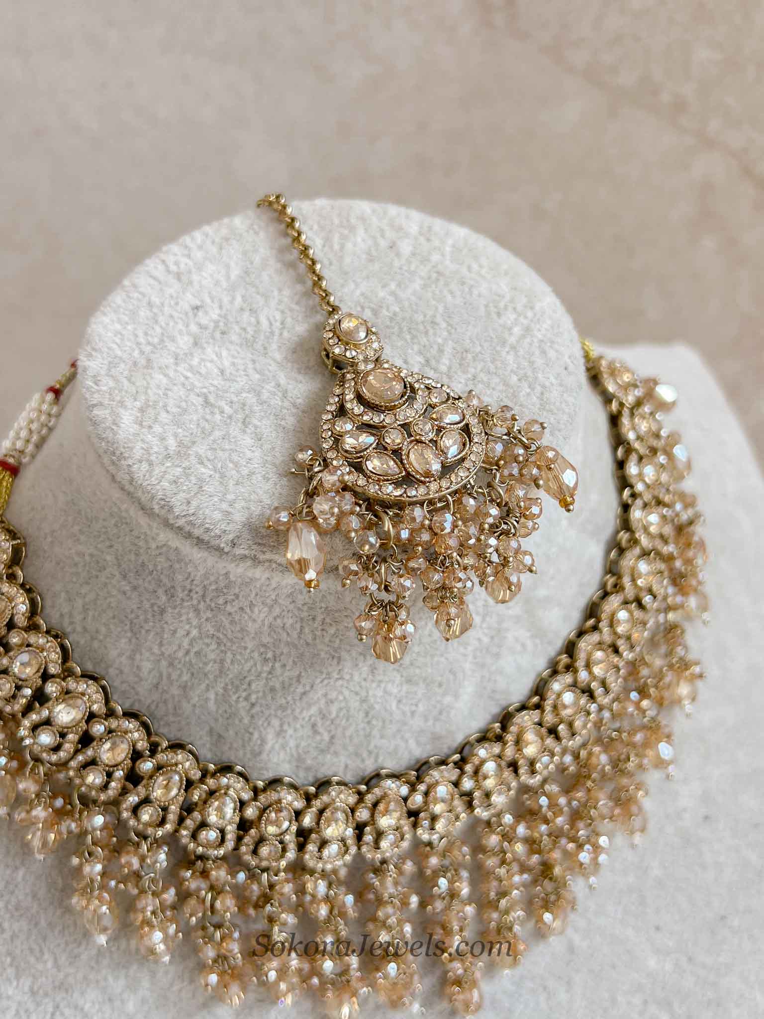 Statement Golden Tassel Choker Set