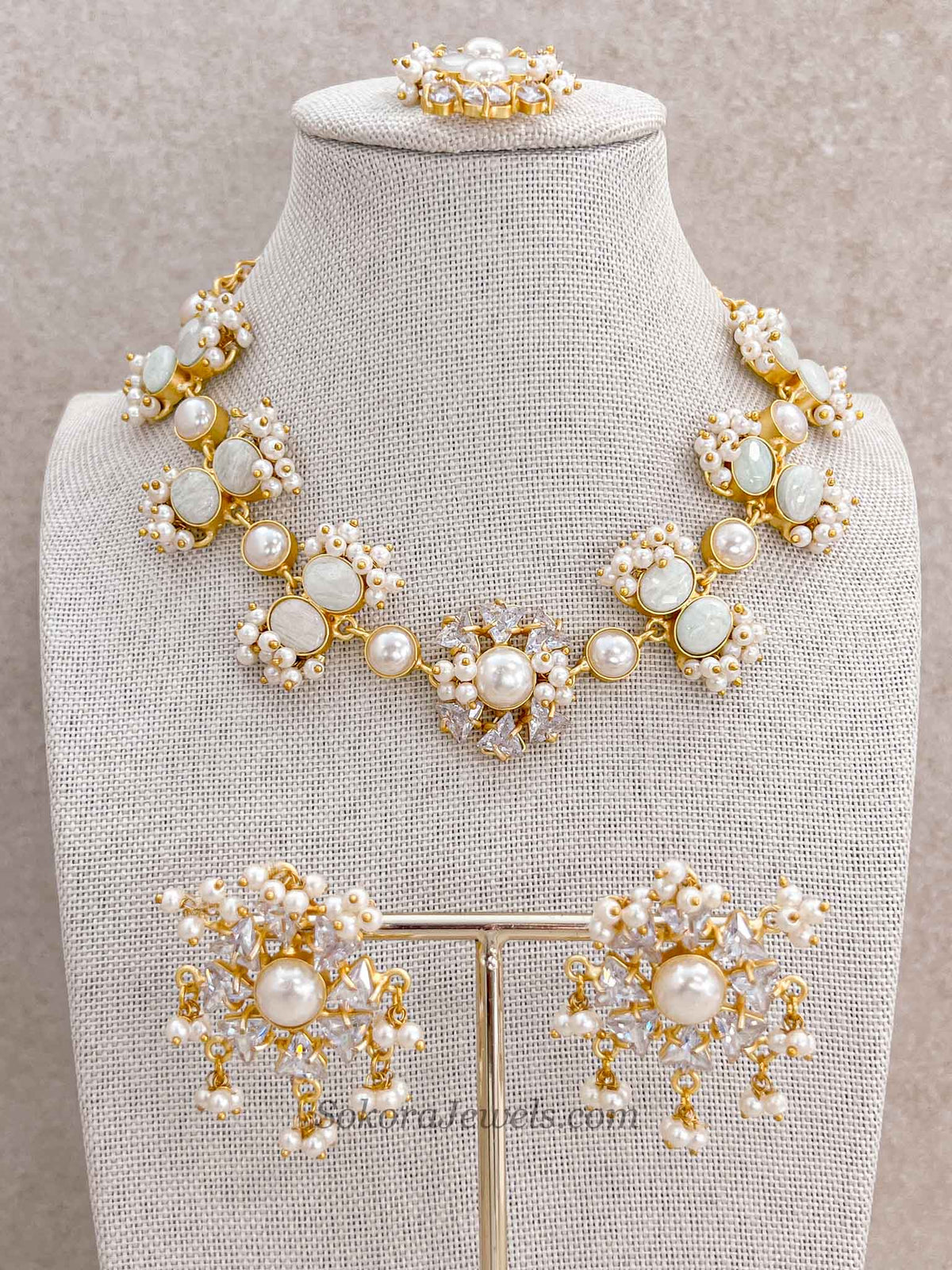 Pale Mint Gem Stone Necklace Set