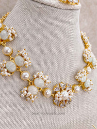 Pale Mint Gem Stone Necklace Set