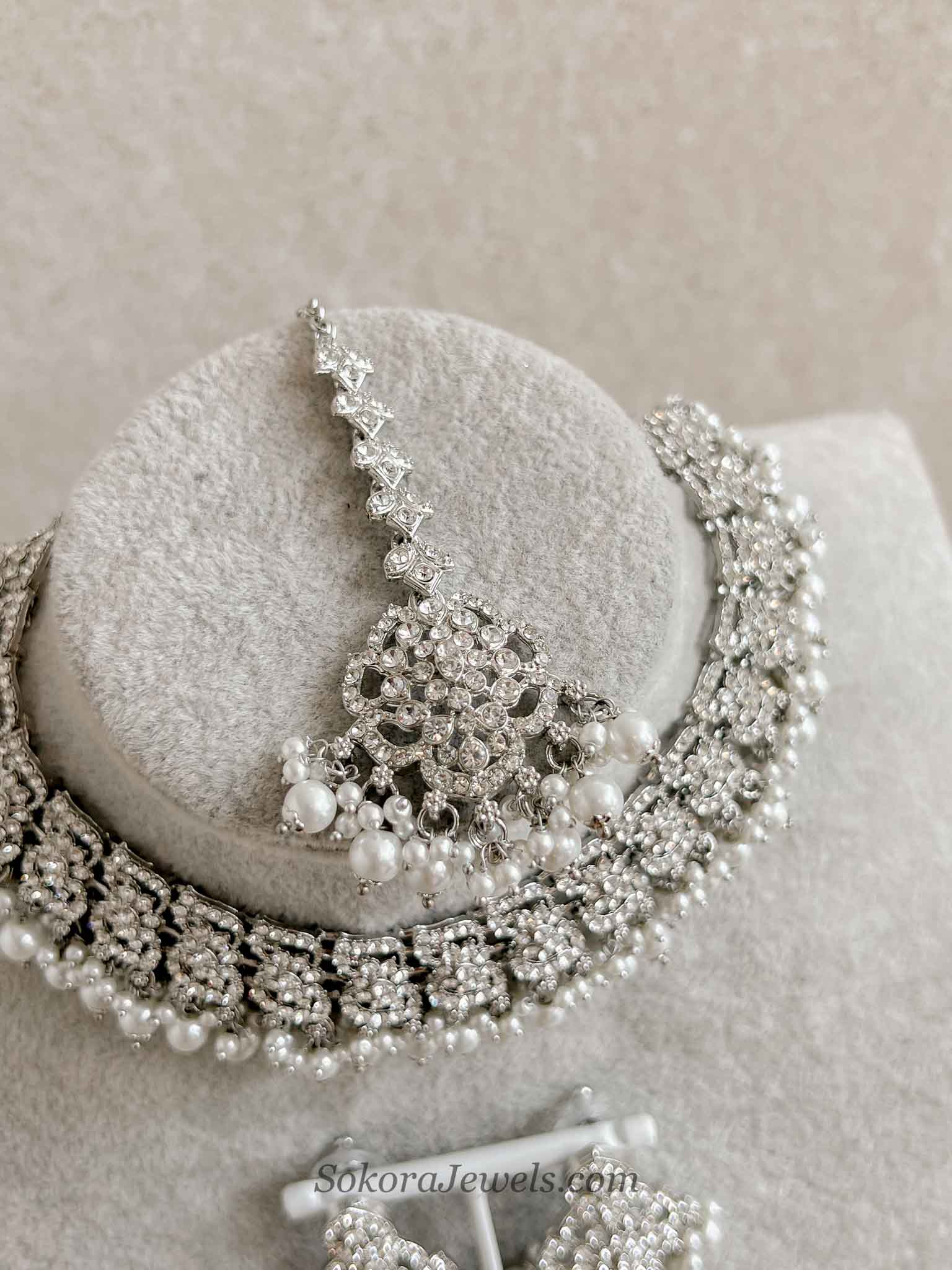 Nomia Silver Necklace sets