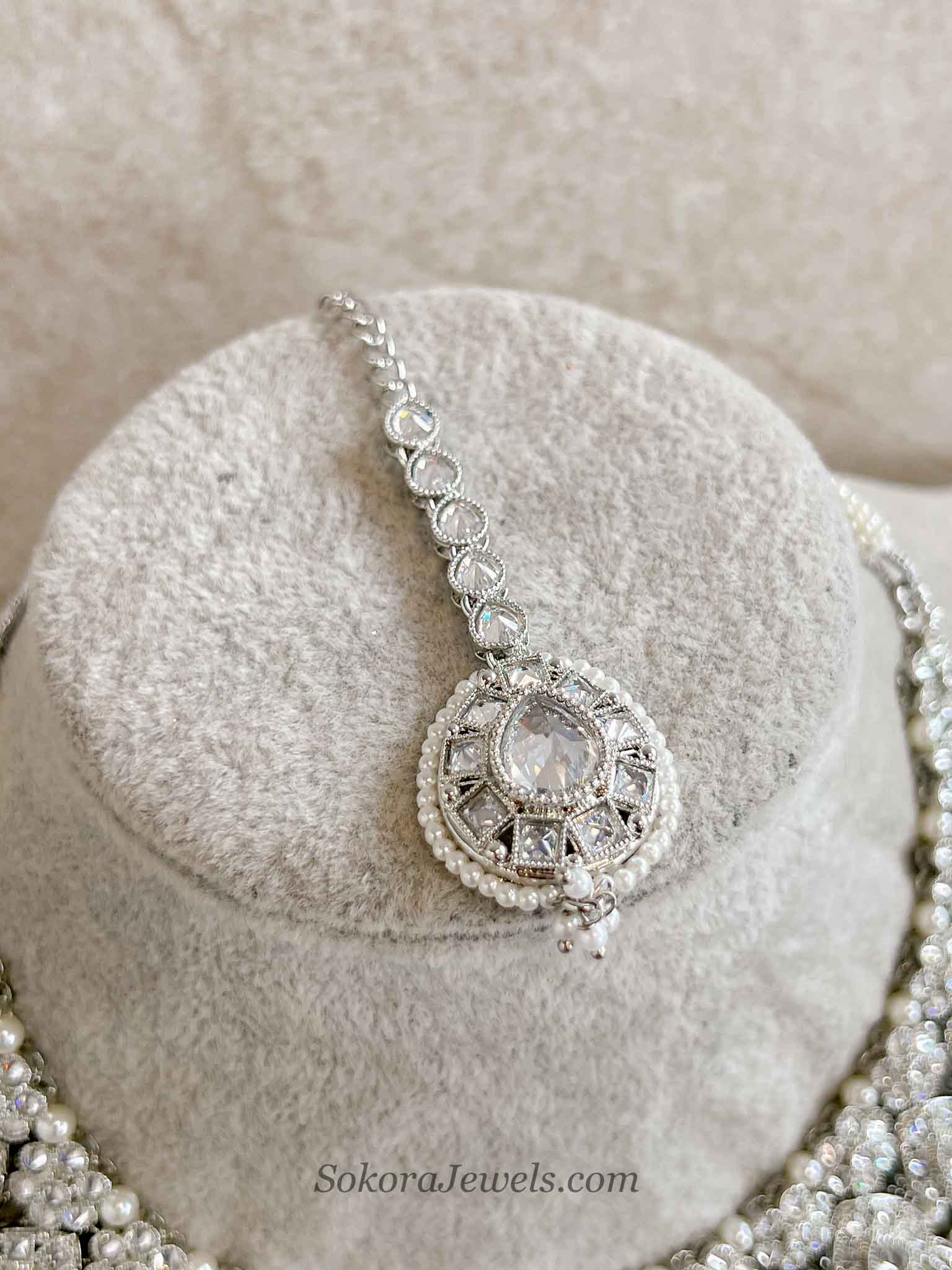 Alisa Silver Necklace Set