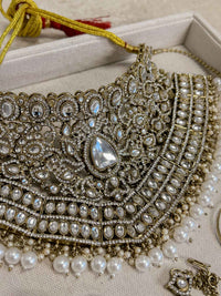 Kundan Bridal Choker set with Headband