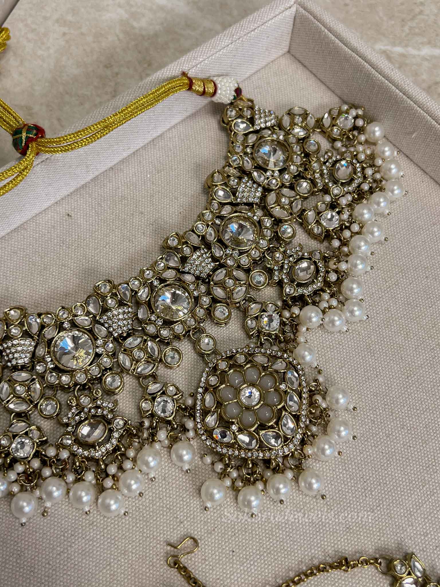 Kundan Bridal set with Headband