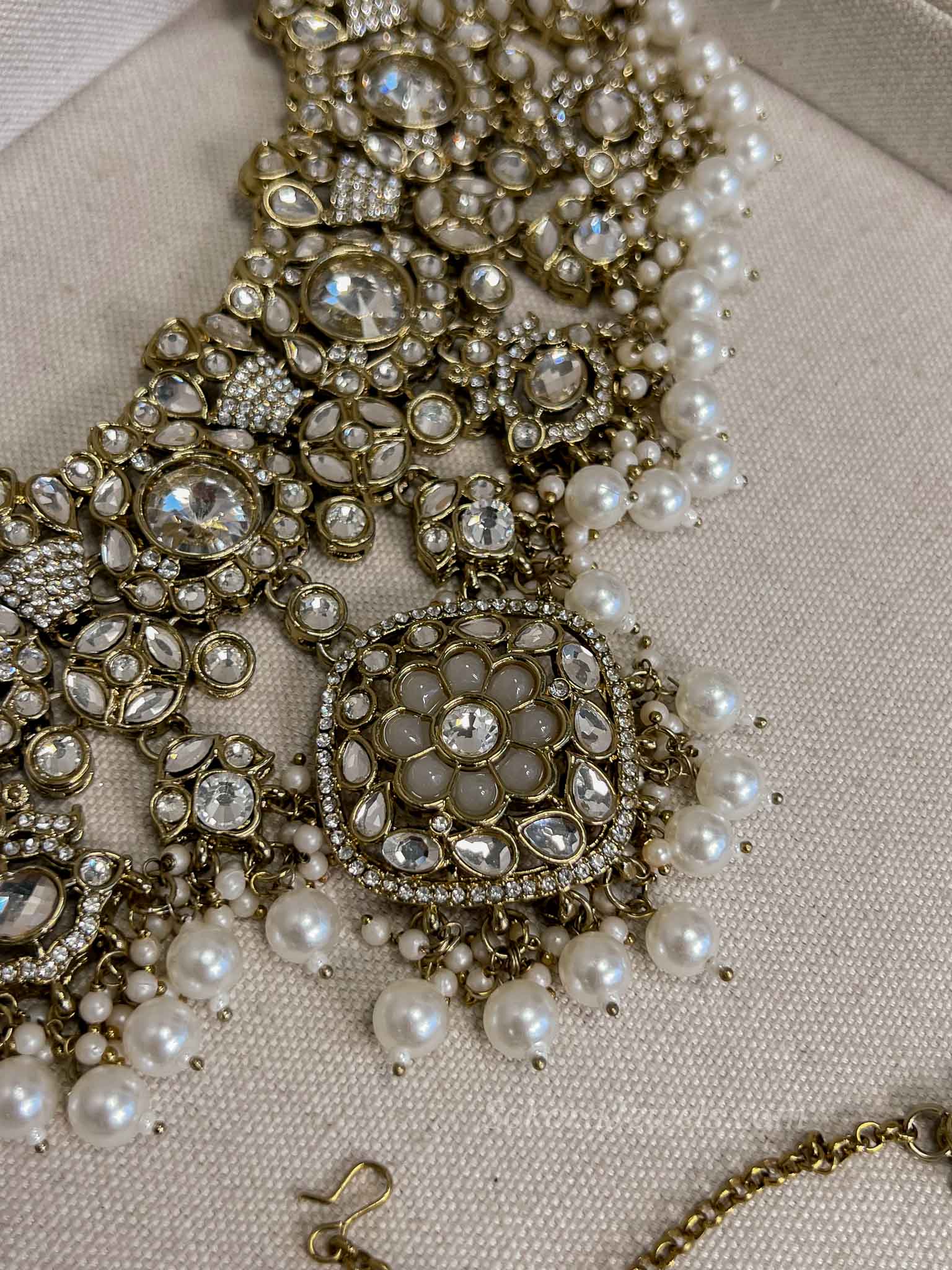 Kundan Bridal set with Headband