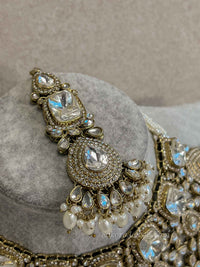 Kundan Bridal set