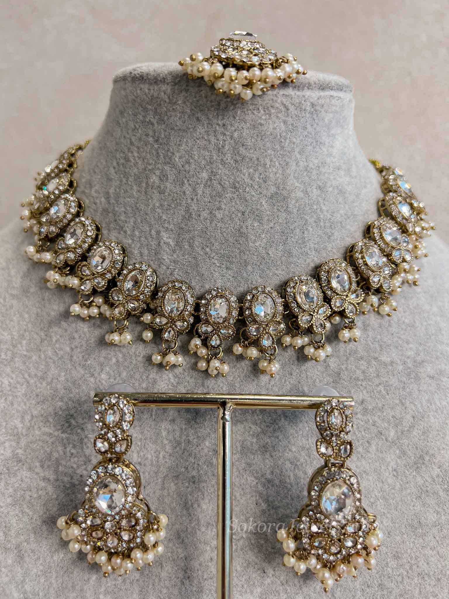 Oval Gem Necklace set