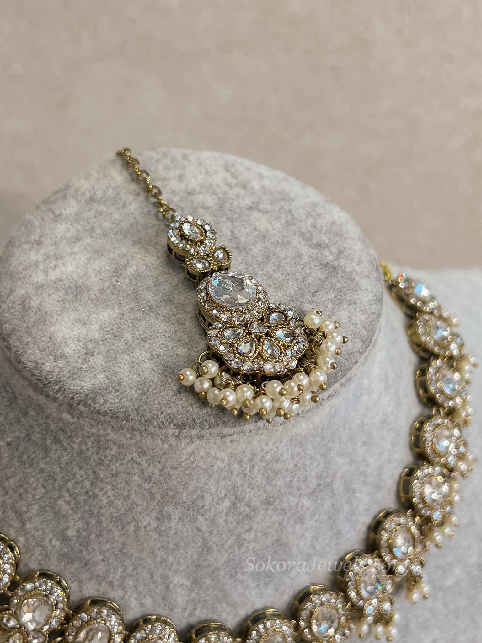 Oval Gem Necklace set