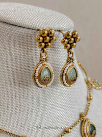 Dainty Kundan Mint Drop Set