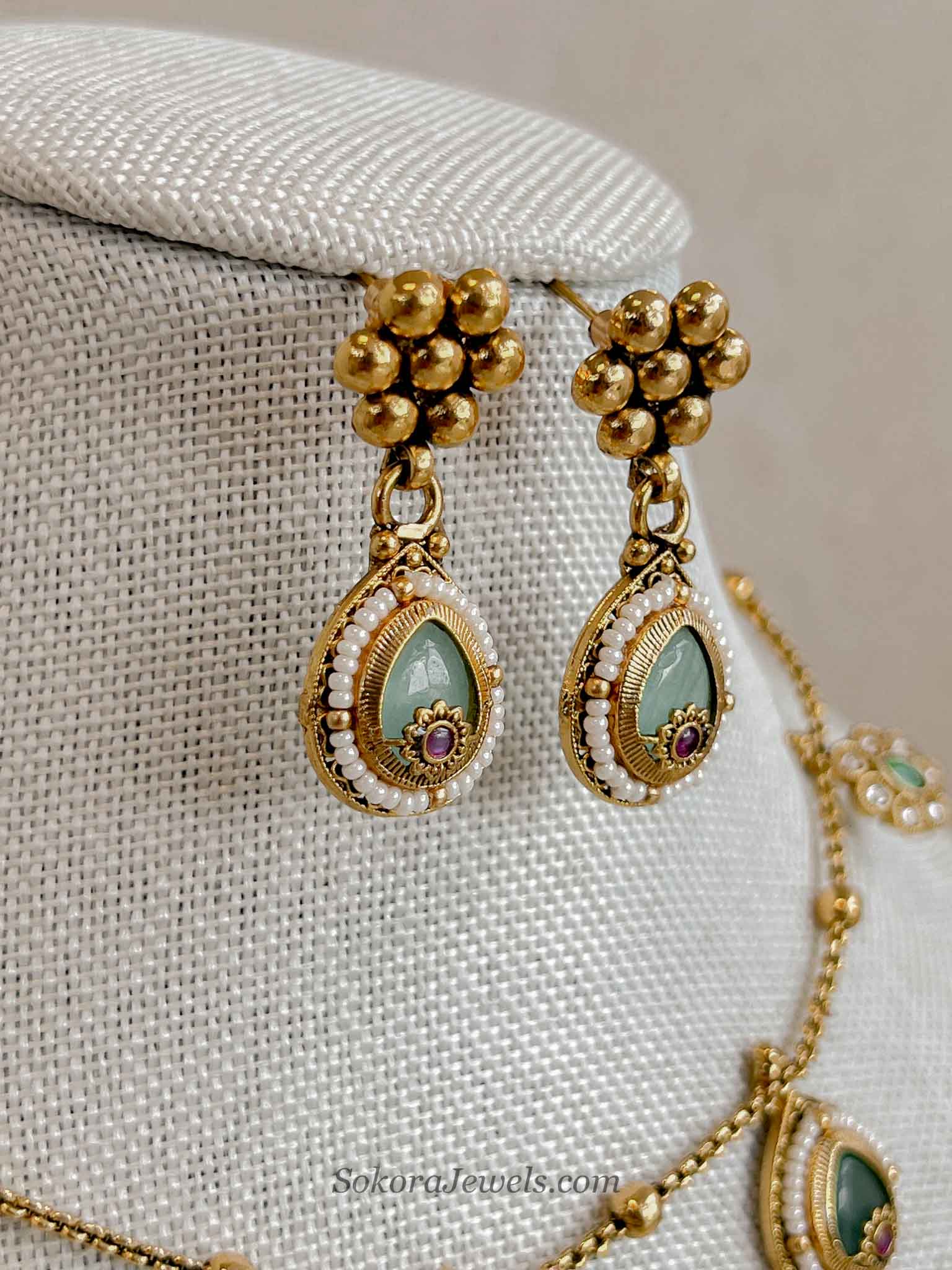 Dainty Kundan Mint Drop Set