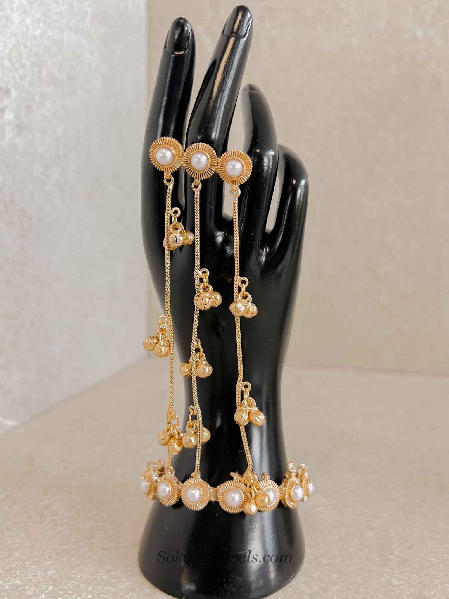 Ghunghroo & Pearl detail hand chain