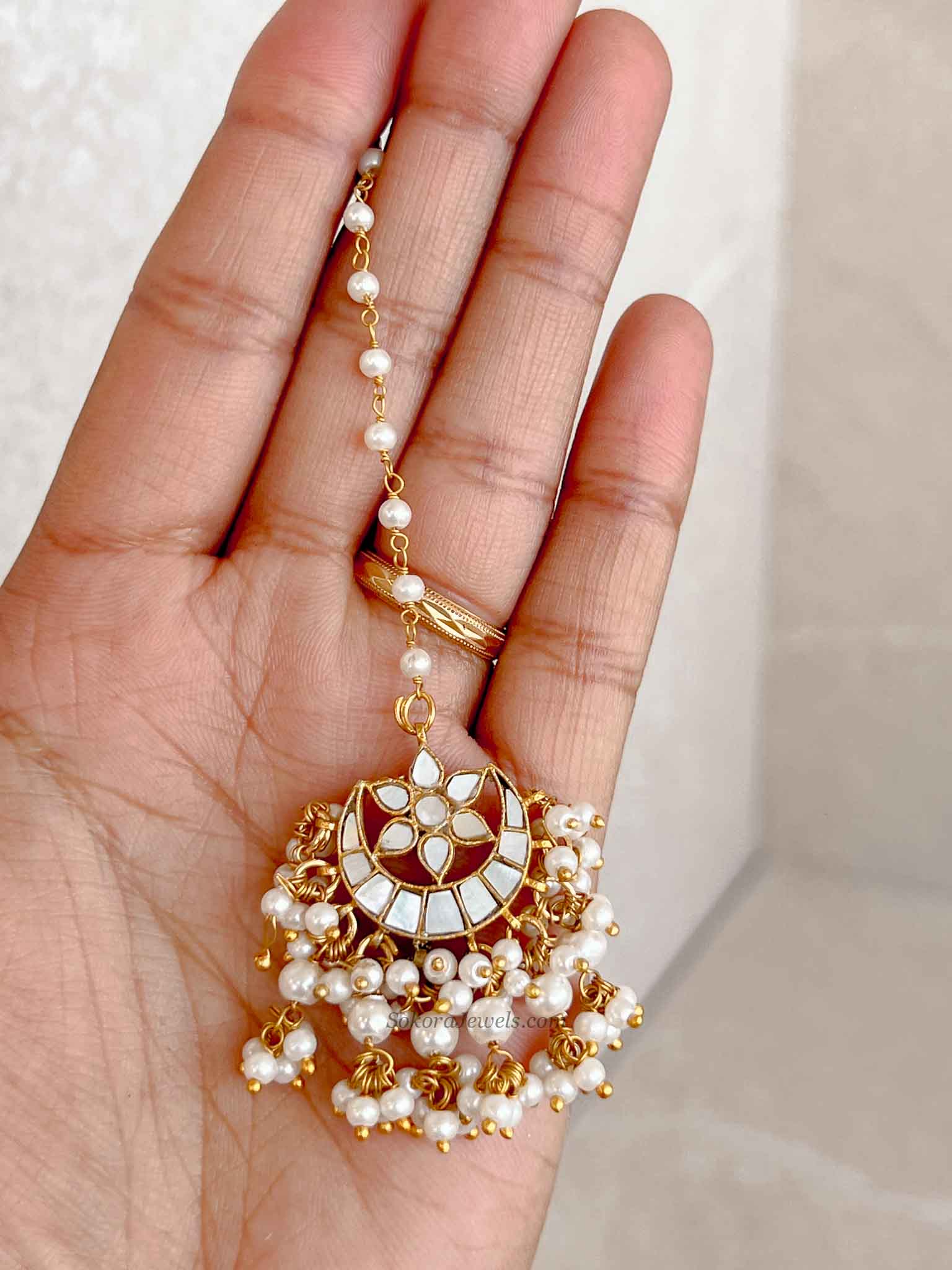 Small Mother of Pearl Tikka