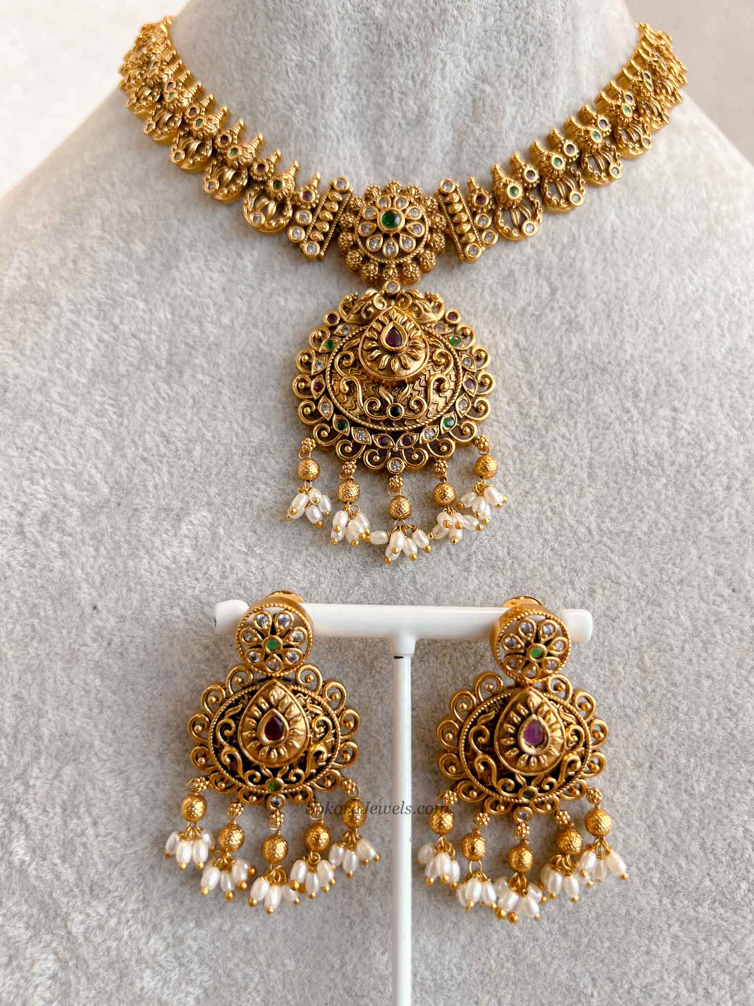 Ruby and Green Pendant Necklace Set