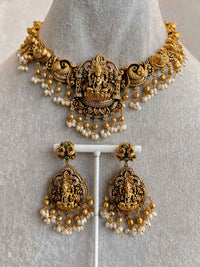 South Indian Temple Lakshmi Pendant Necklace Set with Pearls