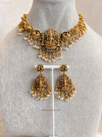 South Indian Temple Lakshmi Pendant Necklace Set with Pearls
