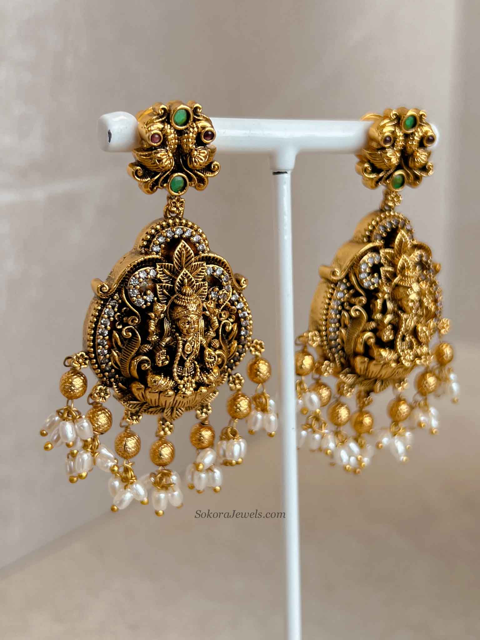 South Indian Temple Lakshmi Pendant Necklace Set with Pearls