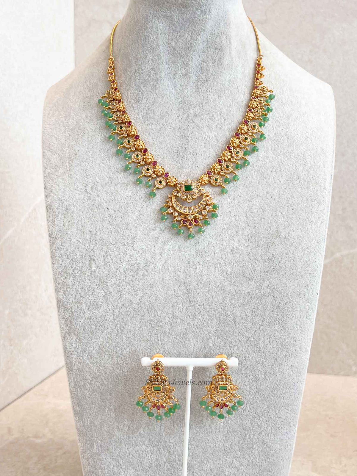 Green and Ruby Heritage Pendant Necklace Set