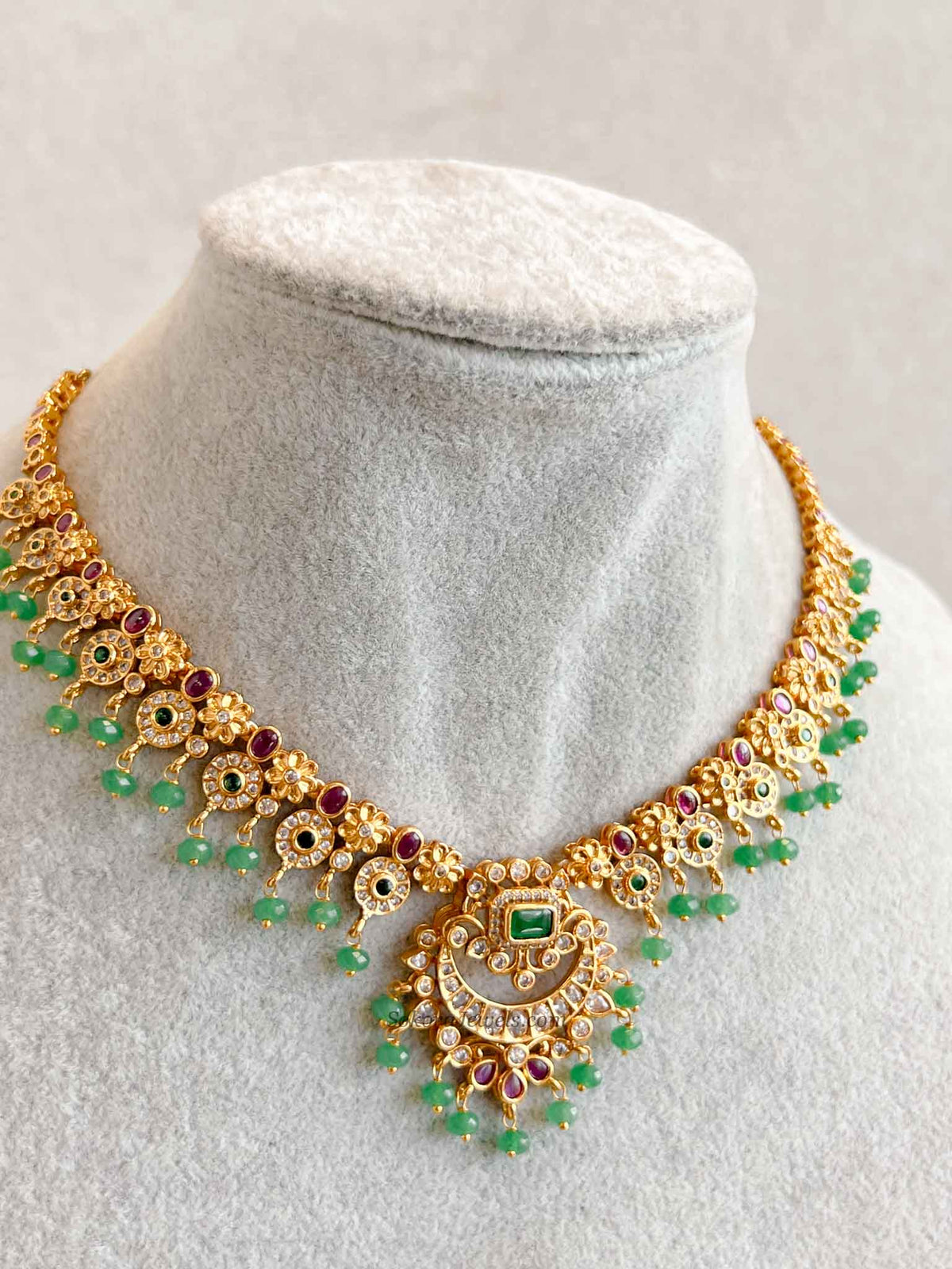 Green and Ruby Heritage Pendant Necklace Set