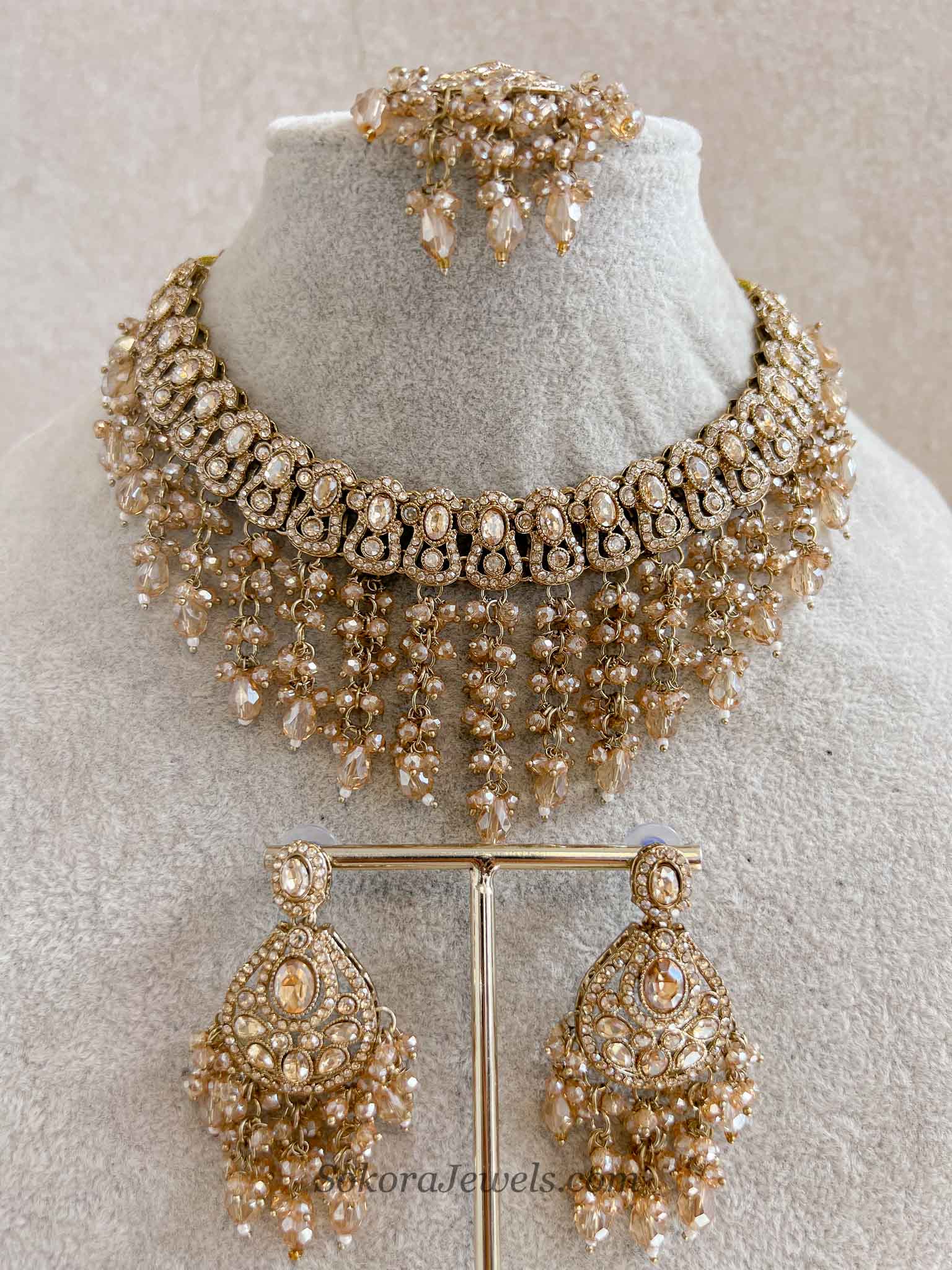Statement Golden Tassel Choker Set