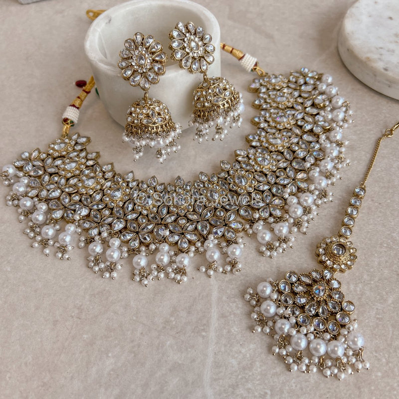 Aafiya Bridal Necklace Set - White - SOKORA JEWELSAafiya Bridal Necklace Set - White