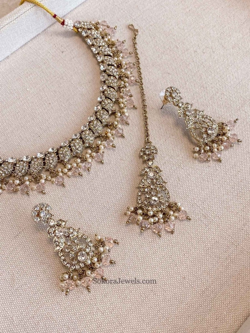 Aiza Clear Gold Necklace Set - SOKORA JEWELSAiza Clear Gold Necklace Set