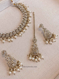 Aiza Clear Gold Necklace Set - SOKORA JEWELSAiza Clear Gold Necklace Set