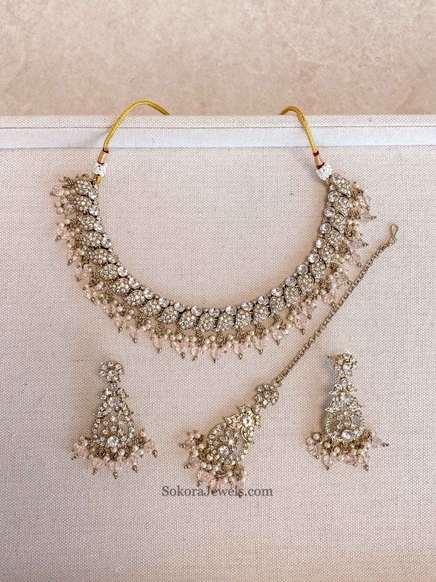 Aiza Clear Gold Necklace Set - SOKORA JEWELSAiza Clear Gold Necklace Set