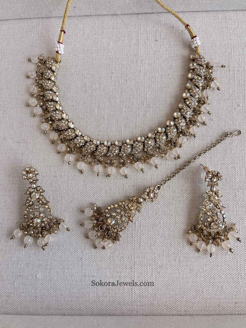 Aiza Golden Necklace Set - SOKORA JEWELSAiza Golden Necklace Set