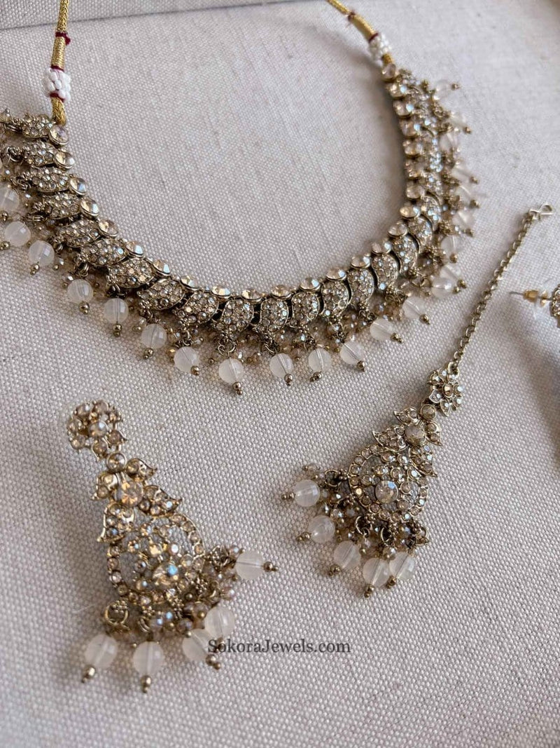 Aiza Golden Necklace Set - SOKORA JEWELSAiza Golden Necklace Set