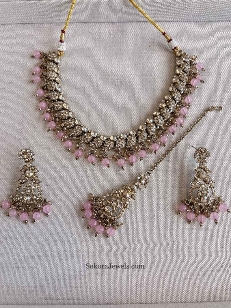 Aiza Golden Necklace Set - SOKORA JEWELSAiza Golden Necklace Set