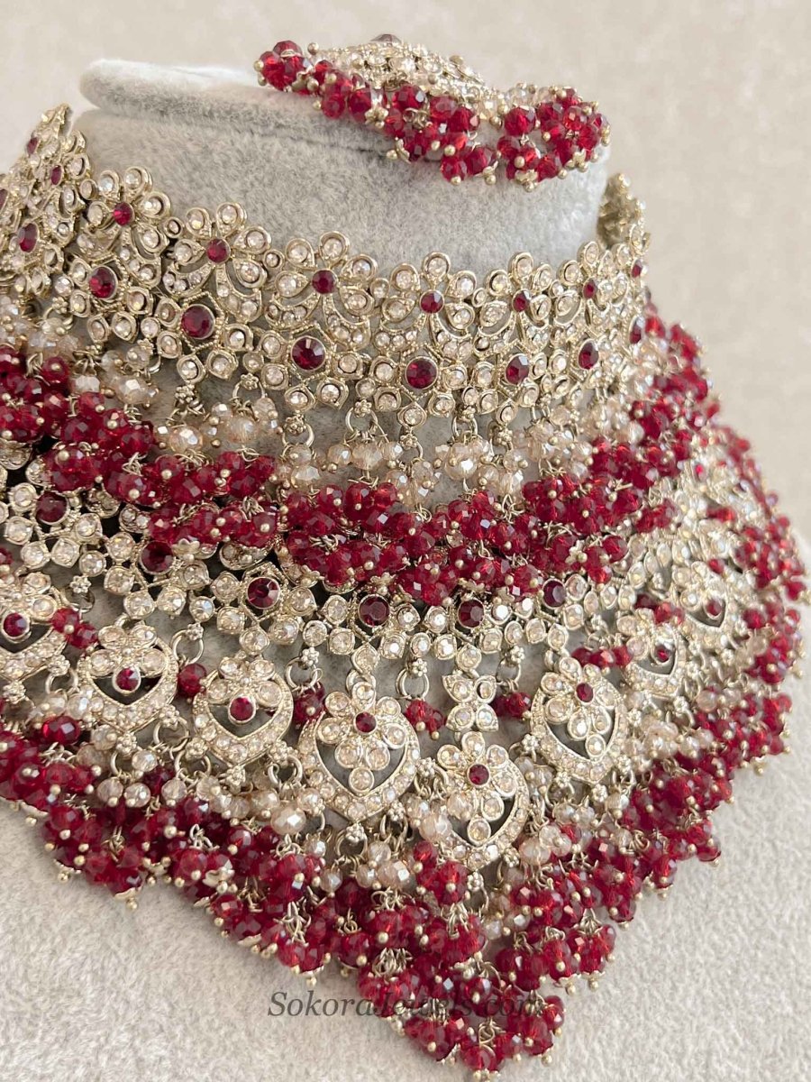 Amelia Maroon V-Shape Bridal Necklace Set - SOKORA JEWELSAmelia Maroon V-Shape Bridal Necklace Setnecklace sets