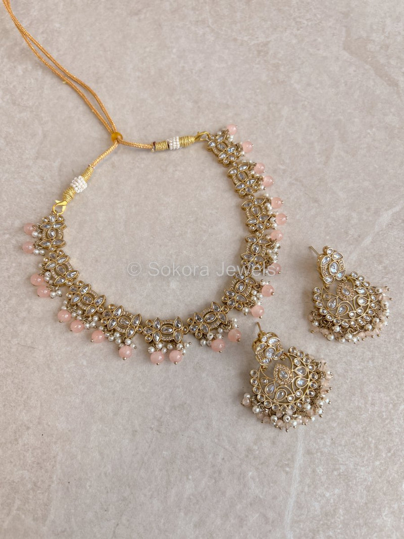 Amreen Small set - Peach - SOKORA JEWELSAmreen Small set - Peach