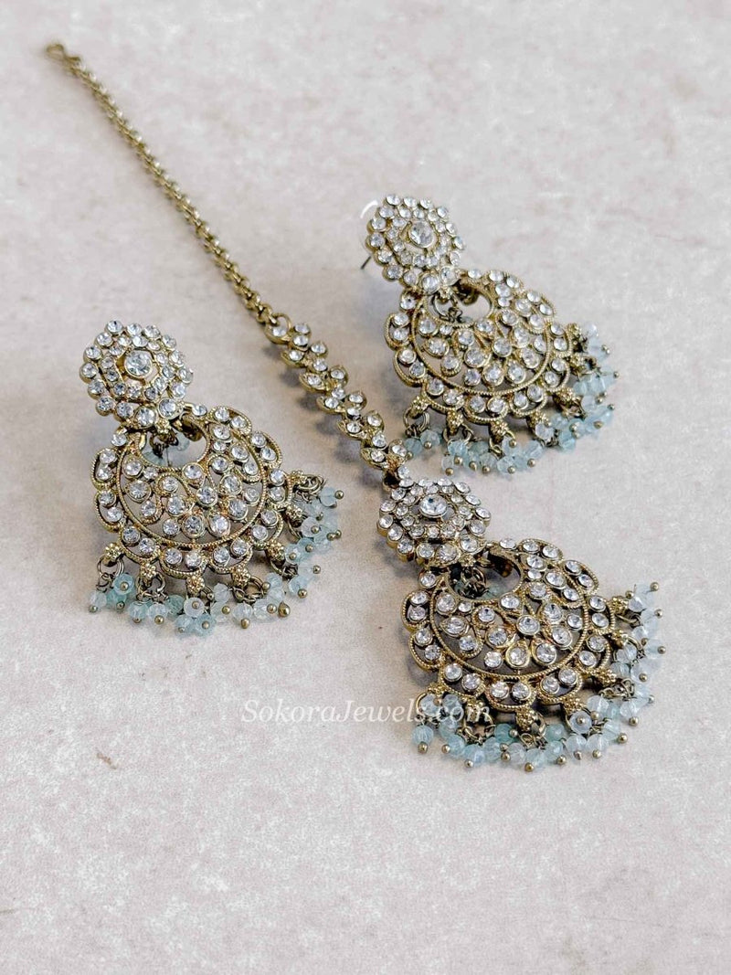 Antique Gold Beaded Earrings & Tikka Set - SOKORA JEWELSAntique Gold Beaded Earrings & Tikka Set