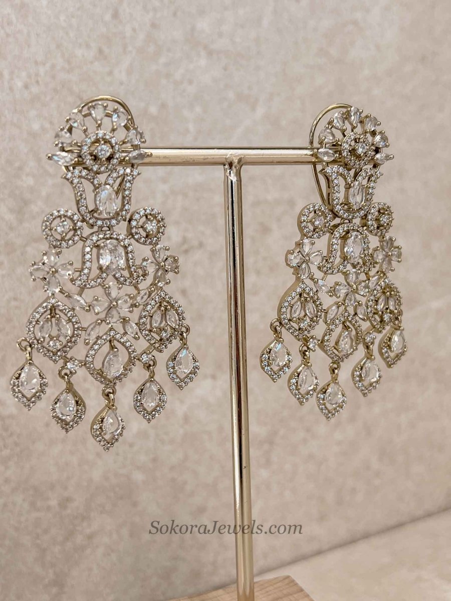 Antique Gold Crystal American Diamond Necklace Set - SOKORA JEWELSAntique Gold Crystal American Diamond Necklace SetNECKLACE SETS