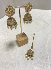 Antique Gold Earring and Tikka set - SOKORA JEWELSAntique Gold Earring and Tikka set