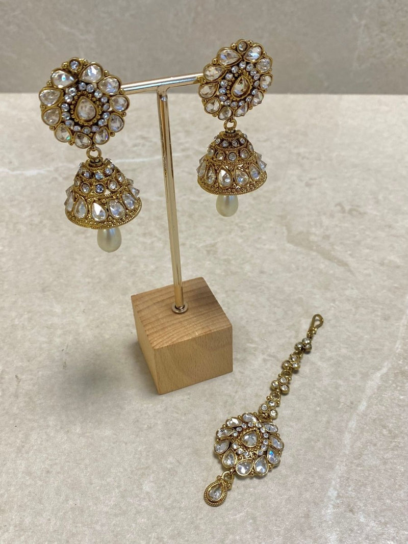 Antique Gold Earring & Tikka Set - Clear - SOKORA JEWELSAntique Gold Earring & Tikka Set - Clear