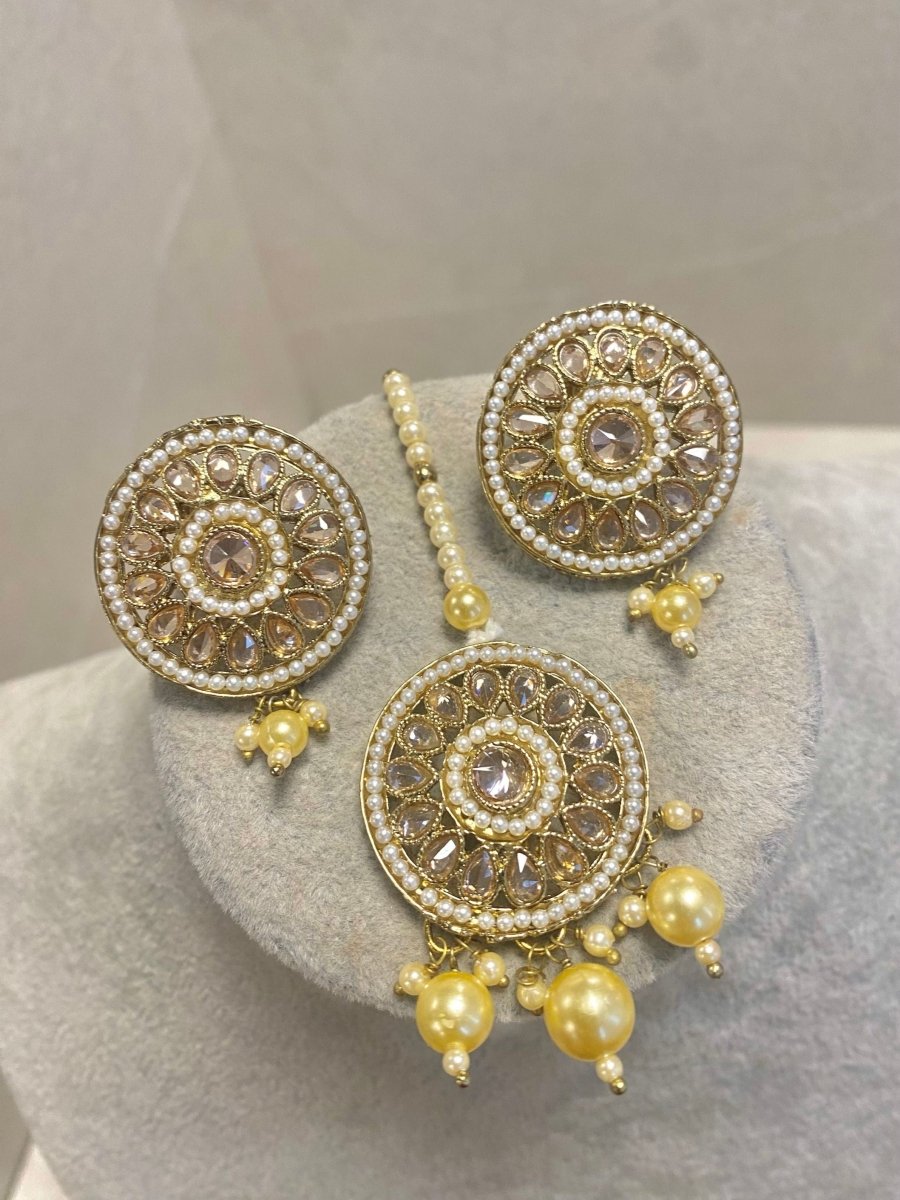 Antique Gold Earring Tops & Tikka Set - SOKORA JEWELSAntique Gold Earring Tops & Tikka Setstuds and tops