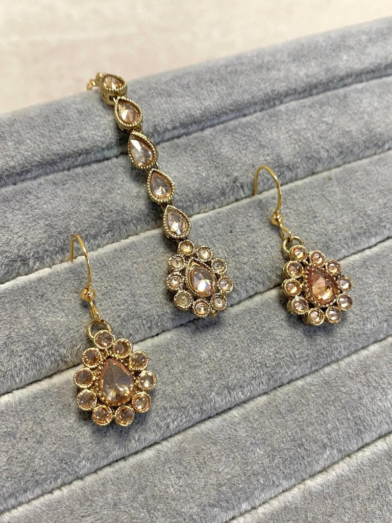 Antique Gold Earrings and Tikka Set - Golden - SOKORA JEWELSAntique Gold Earrings and Tikka Set - Golden