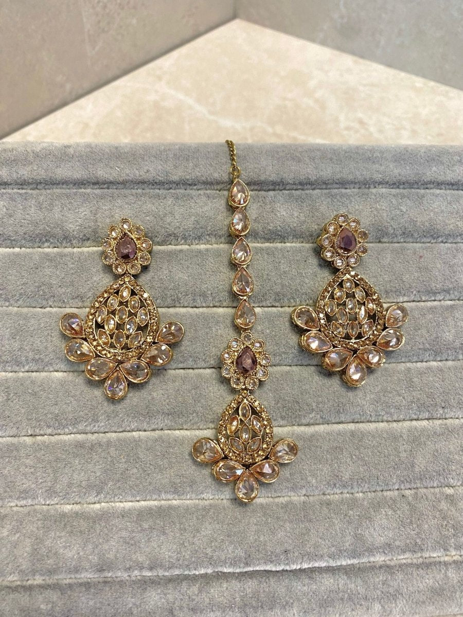 Antique Gold Earrings & Tikka Set - Brown - SOKORA JEWELSAntique Gold Earrings & Tikka Set - Brown