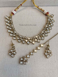 Antique Gold & Kundan Necklace set - SOKORA JEWELSAntique Gold & Kundan Necklace setNECKLACE SETS