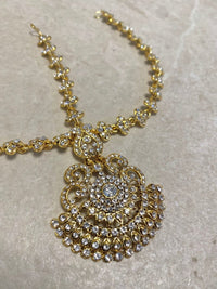 Antique Gold Mathapatti - Clear - SOKORA JEWELSAntique Gold Mathapatti - Clear