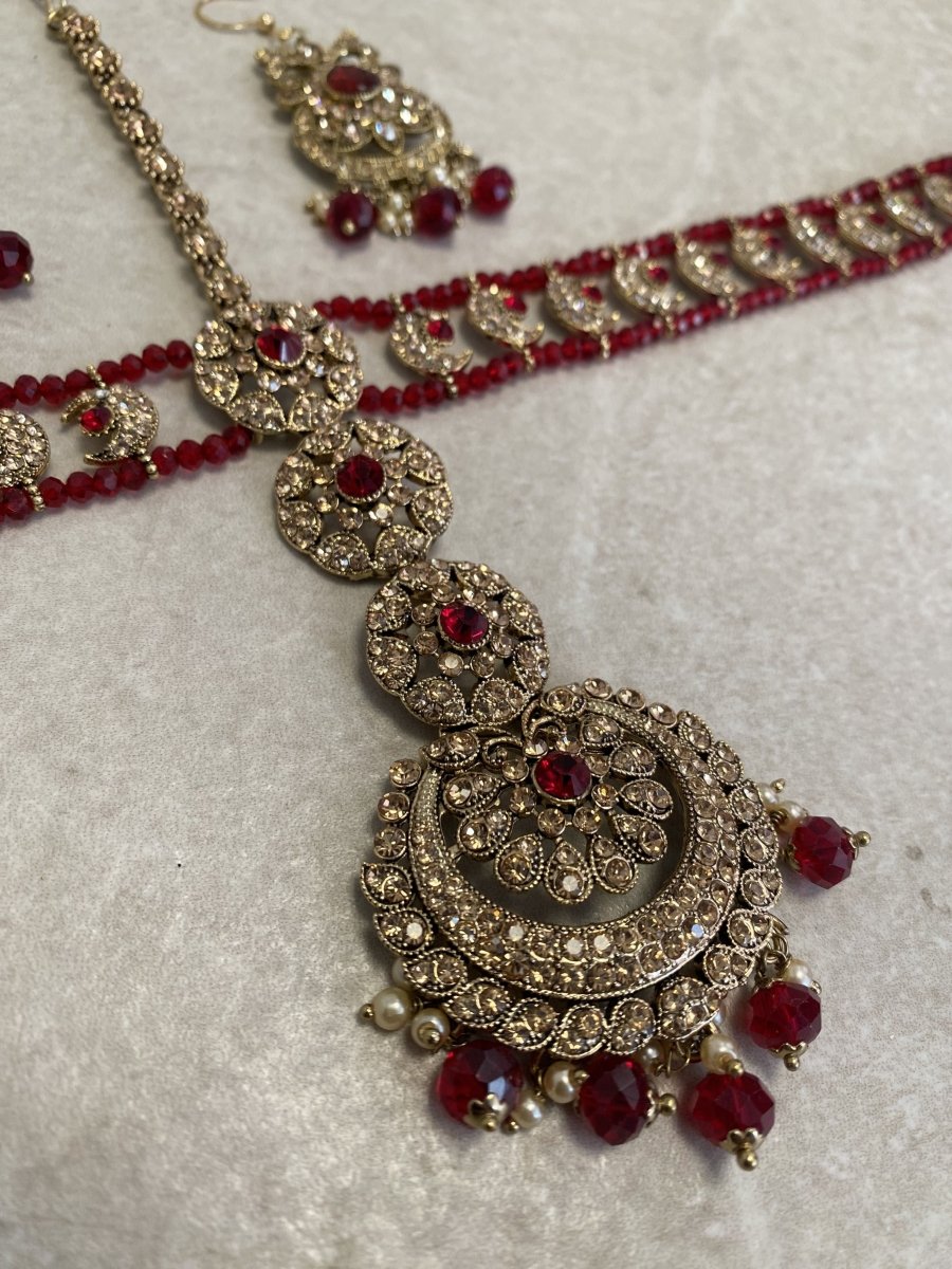 Antique Gold Mathapatti & Earrings set - Maroon - SOKORA JEWELSAntique Gold Mathapatti & Earrings set - Maroon