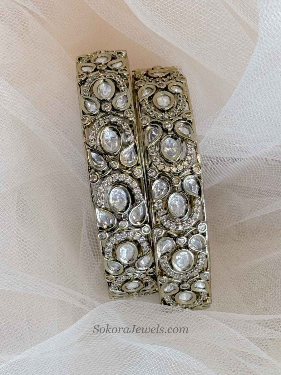 Antique Gold Moissanite Stone Kundan Kada – (Sold as Pair) - SOKORA JEWELSAntique Gold Moissanite Stone Kundan Kada – (Sold as Pair)BANGLES