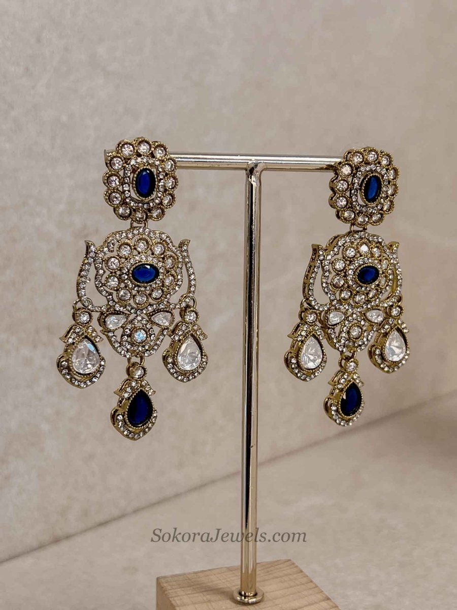Antique Gold-Tone Kundan Necklace set - SOKORA JEWELSAntique Gold-Tone Kundan Necklace setNECKLACE SETS