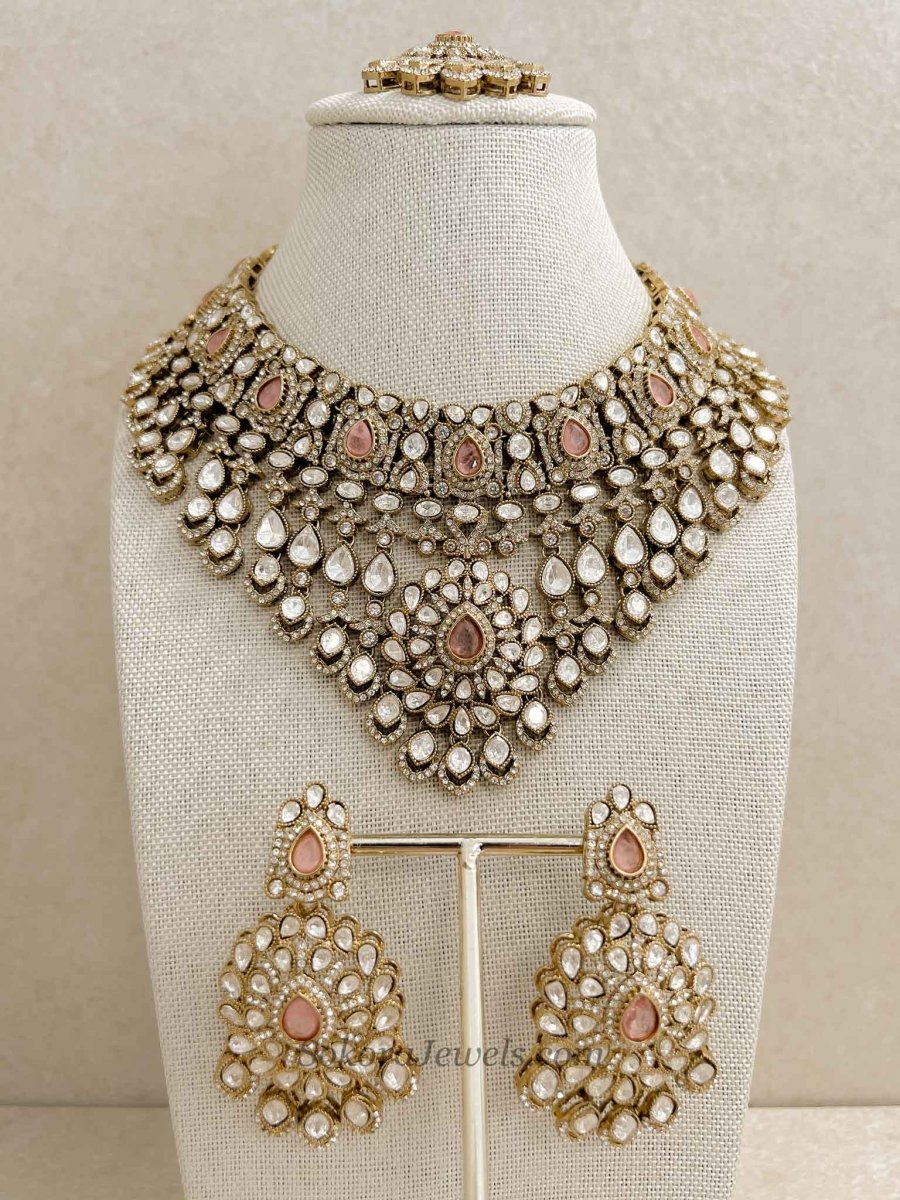 Antique Gold-Tone Kundan Necklace set - SOKORA JEWELSAntique Gold-Tone Kundan Necklace setNECKLACE SETS